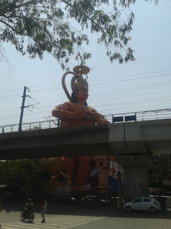 Hanuman Murti - New Delhi, DL.jpg