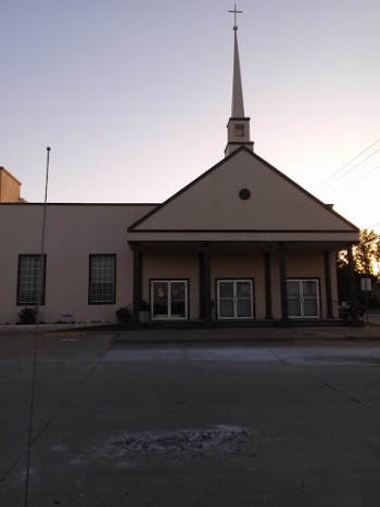 Iglesia El SeÃ±or Es Mi Refugio - Garland, TX.jpg