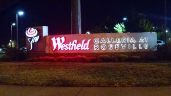 Westfield Galleria Sign - Roseville, CA.jpg