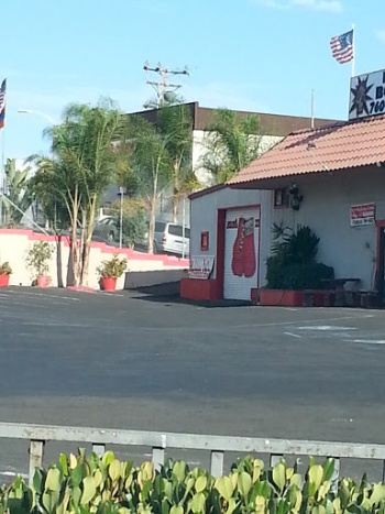 Boxing Gloves - Vista, CA.jpg