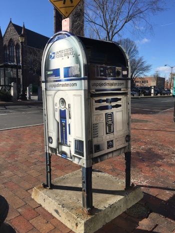 R2D2 Mailbox - New Haven, CT.jpg