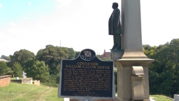 Governor Oates Monument - Montgomery, AL.jpg