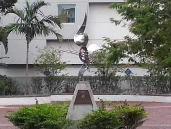 Peace by Leonardo Nierman - Fort Lauderdale, FL.jpg
