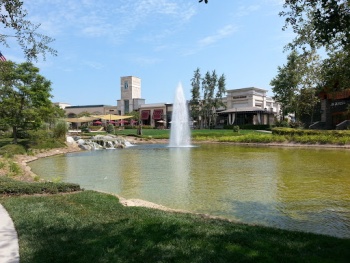 Lakes Fountain - Thousand Oaks, CA.jpg