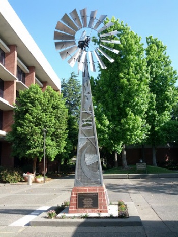 Windmill Sculpture - Fairfield, CA.jpg