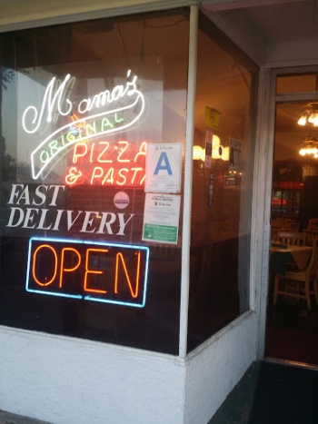 Mama's ORIGINAL pizza And Pasta - Los Angeles, CA.jpg
