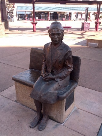 Rosa Parks Statue - Eugene, OR.jpg