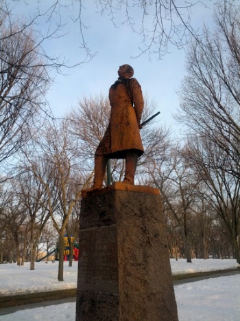 Henrik Wergeland Statue - Fargo, ND.jpg