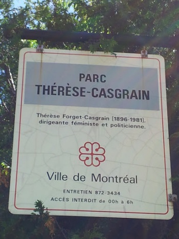 Parc ThÃ©rÃ¨se-Casgrain - Montréal, QC.jpg