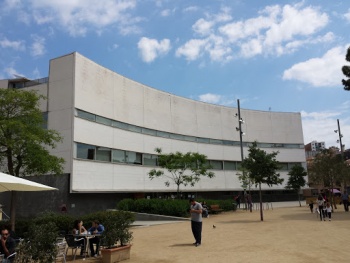 Biblioteca central - Santa Coloma de Gramenet, CT.jpg