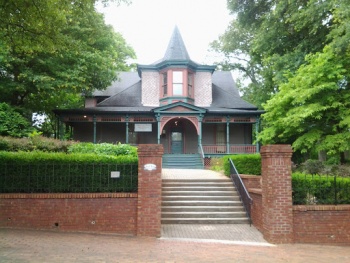 Hammond House Museum - Atlanta, GA.jpg