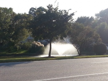 Las Gaviotas Water Fountain - Chesapeake, VA.jpg