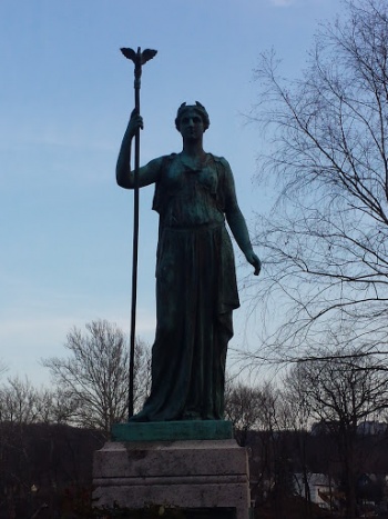 World War 1 Memorial - Paterson, NJ.jpg