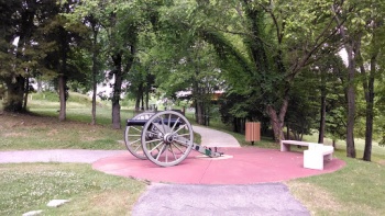 Civil War Cannon - Clarksville, TN.jpg