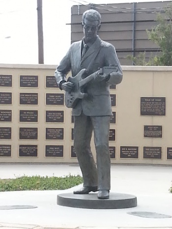 Buddy Holly Statue - Lubbock, TX.jpg