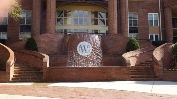 Windsor Fountain - Arlington, VA.jpg