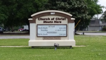 Church of Christ - Lafayette, LA.jpg