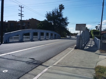 Glenoaks Blvd Historic Bridge - Glendale, CA.jpg