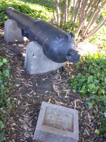 32 Pounder - Vallejo, CA.jpg
