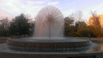 Gus S Wortham Memorial Fountain - Houston, TX.jpg