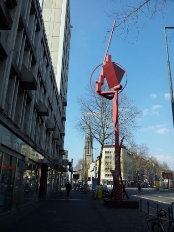 Kunstturm Barbarossaplatz - Köln, NRW.jpg