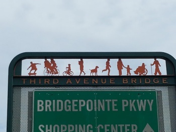 Third Avenue Bridge Diorama - San Mateo, CA.jpg
