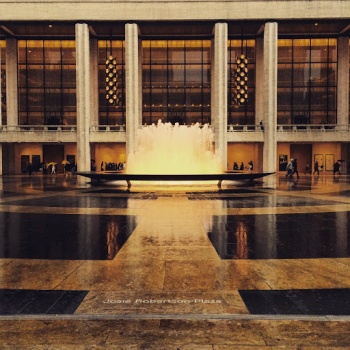 Fountain in Lincoln Centre - Manhattan, NY.jpg