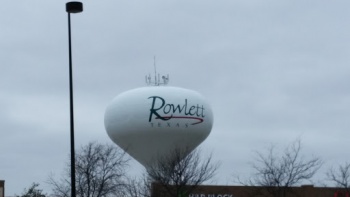 Rowlett Water Tower - Rowlett, TX.jpg