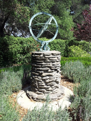 Solar Clock - La Cañada Flintridge, CA.jpg