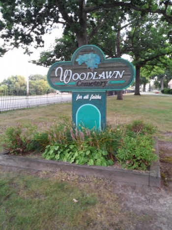 Woodlawn Cemetery - Green Bay, WI.jpg