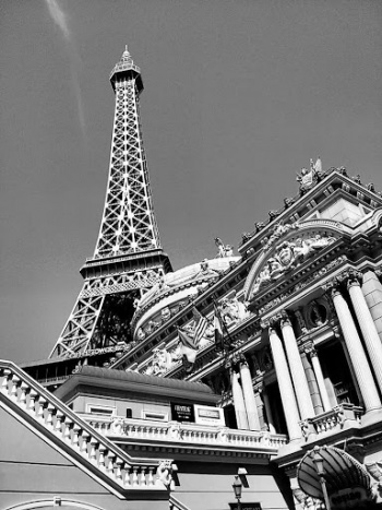 Vegas Eiffel Tower - Las Vegas, NV.jpg