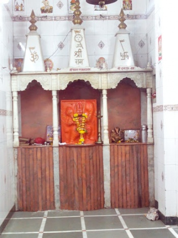 Hanuman Mandir - Mumbai, MH.jpg