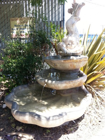 Danny Recycling Center Fountain - Santa Clara, CA.jpg