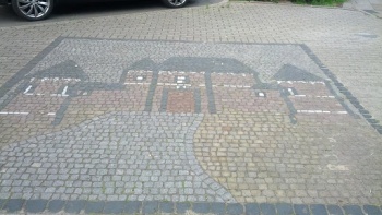 Mosaik an der St. Pankratius-Kirche - Oberhausen, NRW.jpg