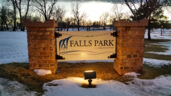 Falls Park - Sioux Falls, SD.jpg