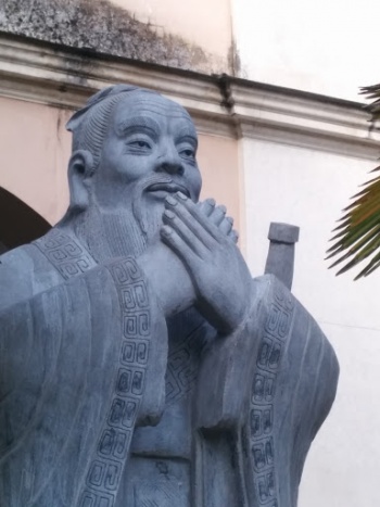Statue of Confucius - Roma, Lazio.jpg