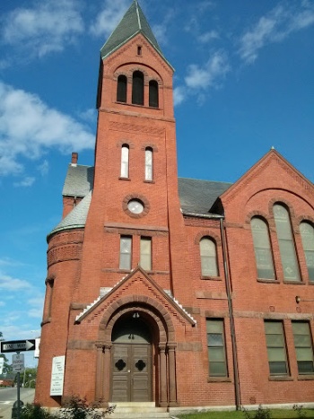 Pleasant Street Baptist Church - Worcester, MA.jpg