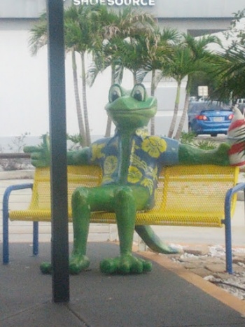 Gelati Joe's Bench Statue - Lakeland, FL.jpg