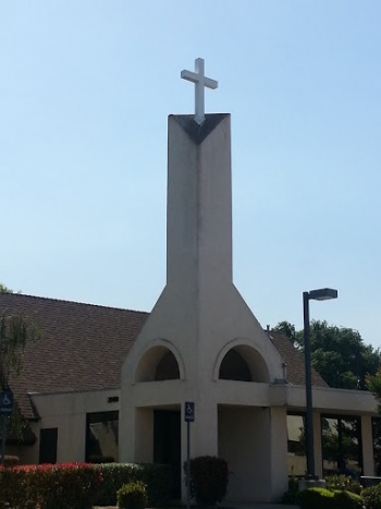 Saint Luke Community Church - Fullerton, CA.jpg