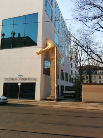 Kopf durch die Wand - Berlin, Berlin.jpg