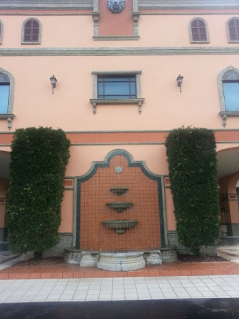 Signature Grand Fountain - Davie, FL.jpg