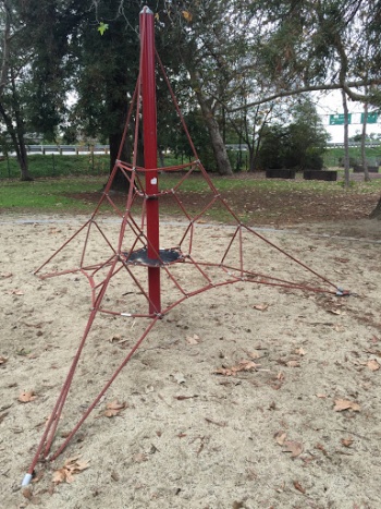 Tetrahedron Play Structure - Ventura, CA.jpg