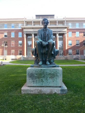 Abraham Lincoln Statue - Syracuse, NY.jpg