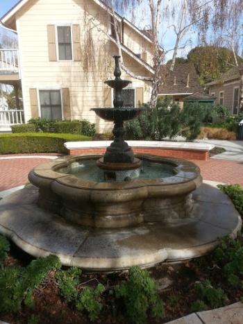 Heritage Square Fountain - Oxnard, CA.jpg