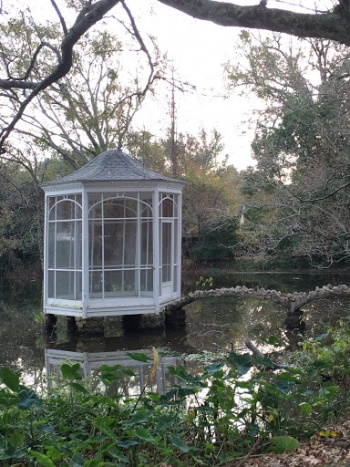 LSU Lakes Gazebo - Baton Rouge, LA.jpg