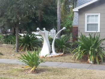 3 Armless People Statue - Saint Petersburg, FL.jpg