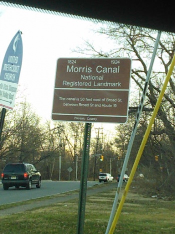 Morris Canal Marker - Rt 19 - Clifton, NJ.jpg