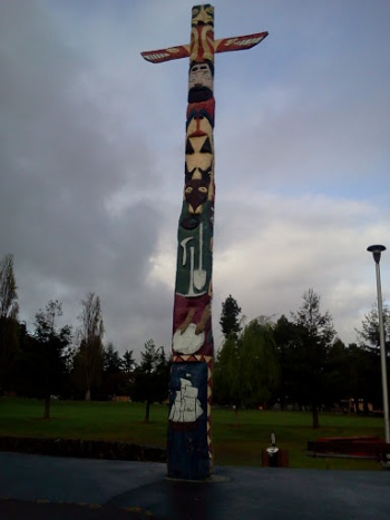 Weekes Park Totem Pole - Hayward, CA.jpg
