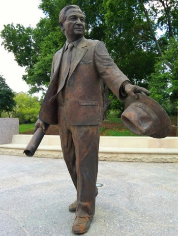Ben Carpenter Statue - Irving, TX.jpg