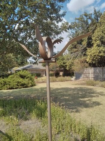Flying bird sculpture - Carrollton, TX.jpg
